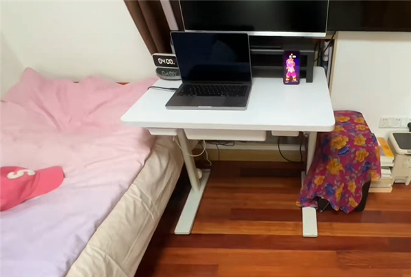 怎么投屏到电视玩配图1